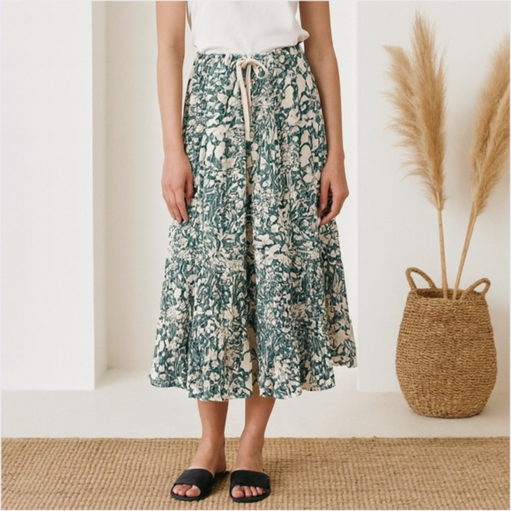 THE GREAT. The Highland Floral Print Cottagecore Midi Skirt in Hidden Garden
